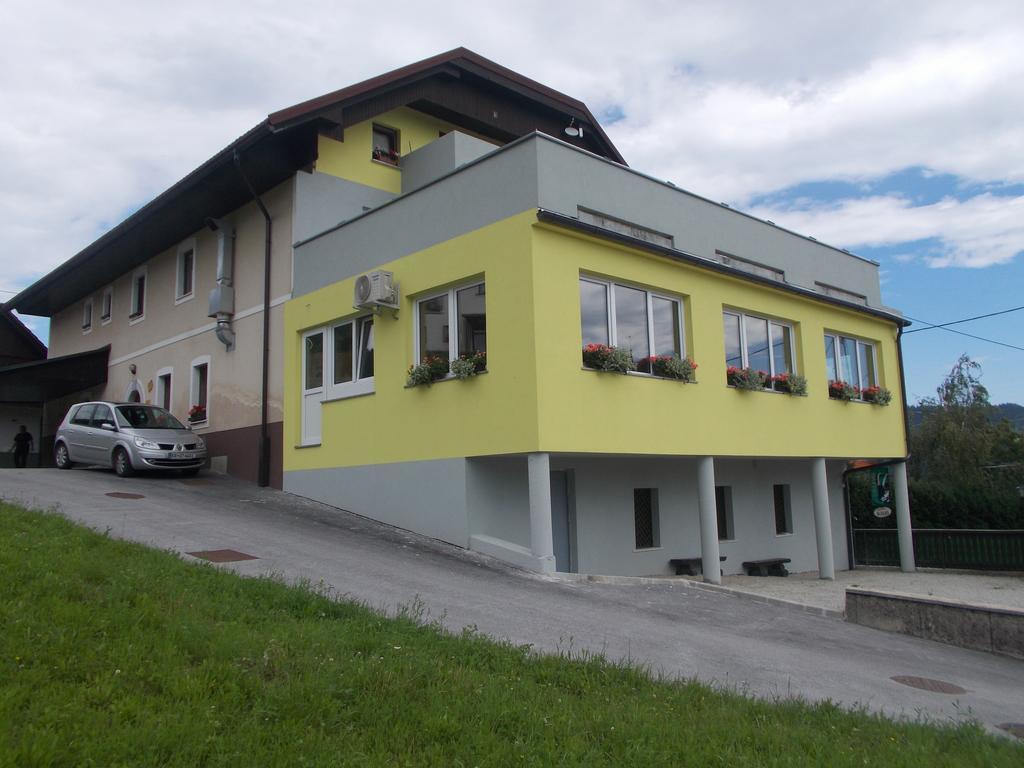Gostilna Pension Blegos Poljane nad Škofjo Loko 外观 照片