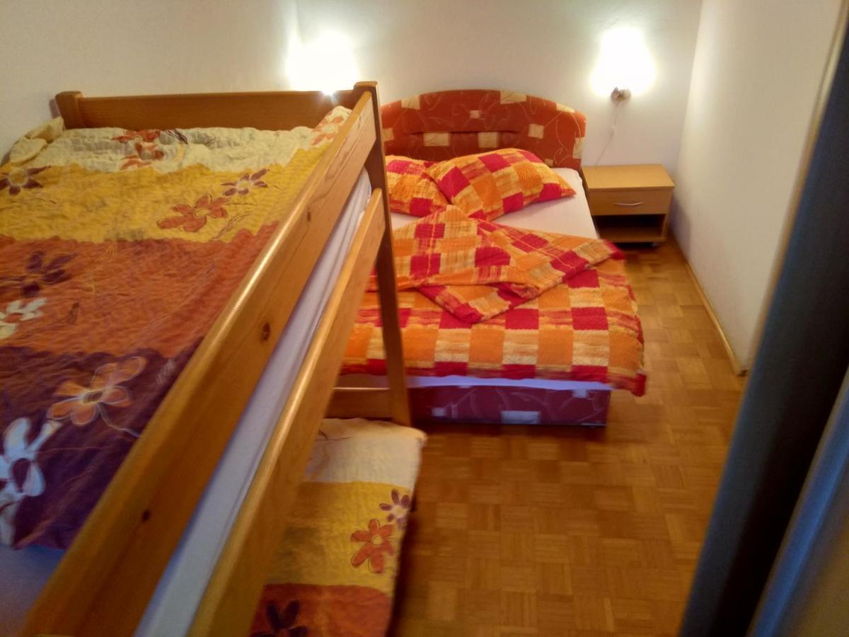 Gostilna Pension Blegos Poljane nad Škofjo Loko 外观 照片